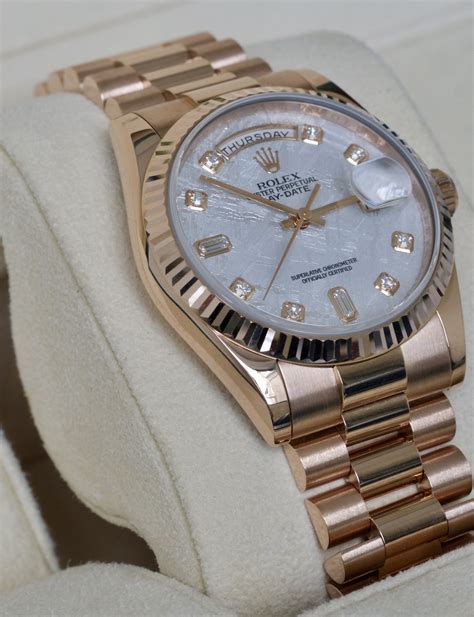 Review đồng hồ Rolex Day Date 118235 mặt số đá .